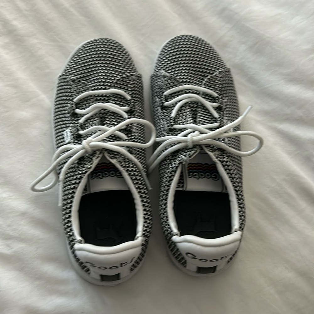 Goats shoes - size 5.5 - never worn